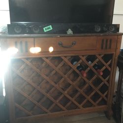 Wood wine rack table