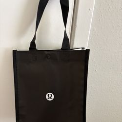 Lululemon reusable bag