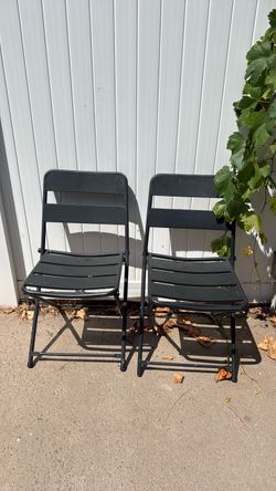 Foldable black chairs
