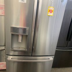 GE PYE22KYNFS Profile 22.1 cu. ft. French Door Refrigerator 9C