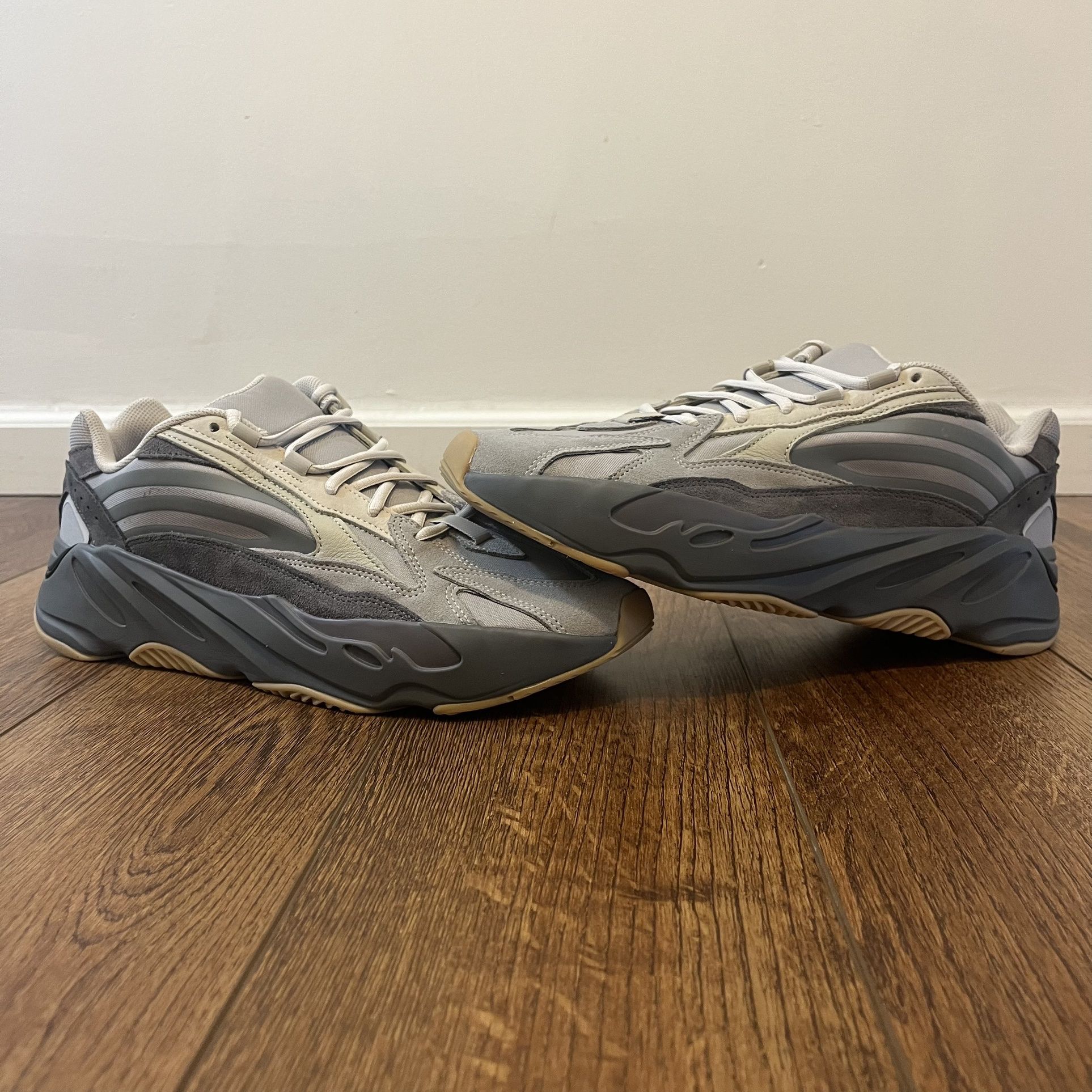 adidas gazelle silver green womens Adidas Yeezy Boost 700 V2 