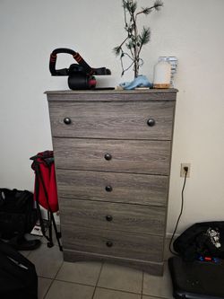 Dresser
