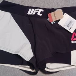 New Tags Women's Size 29 UFC Combat  Crossfit Shorts Black White Active Workout 