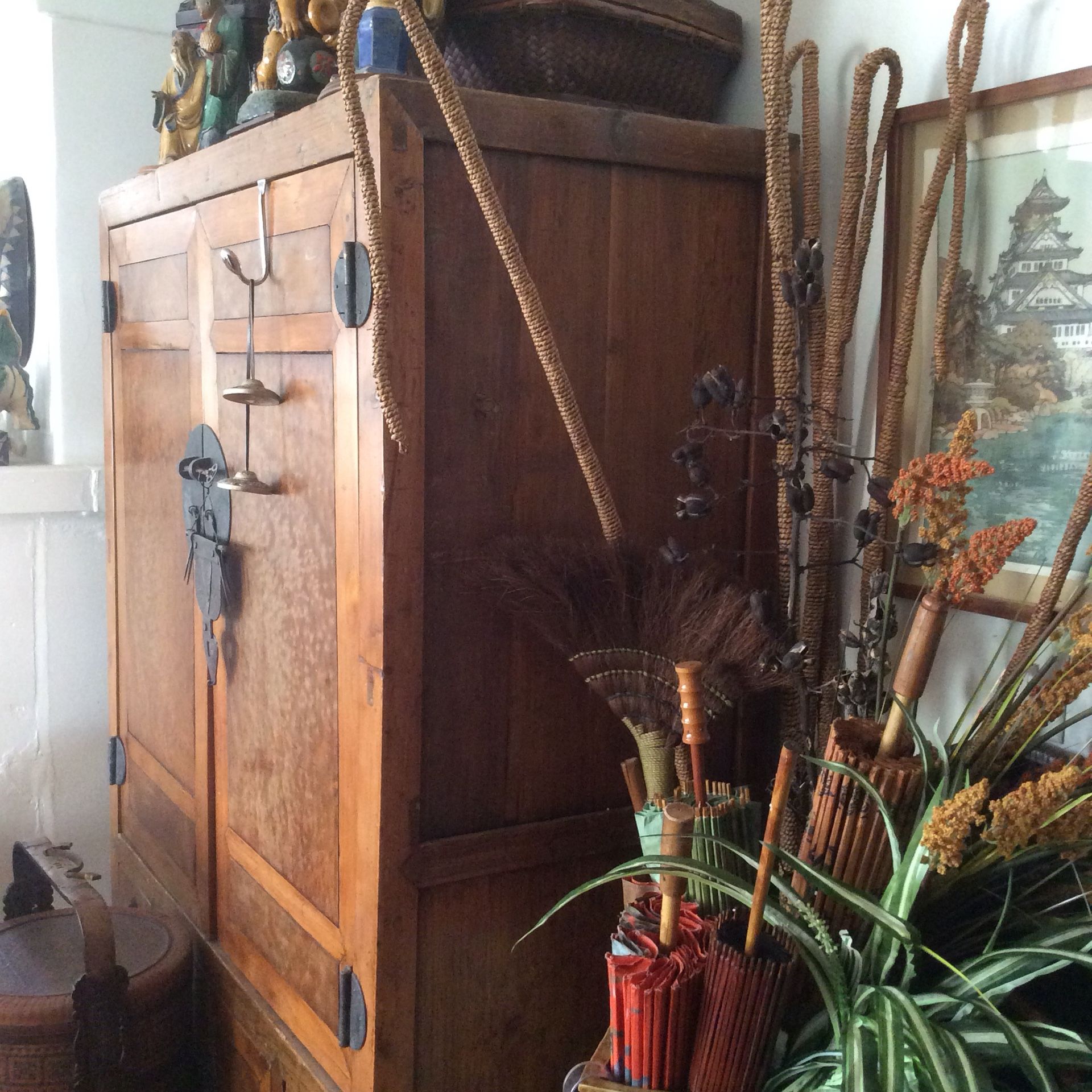 Antique CHINESE WEDDING Chest / Repurposed TV / Storage // Accent / 75 Years Old / GOOD CONDITION / Eclectic / Exotic / Ethnic / Furniture