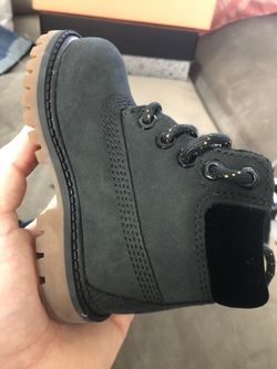 Size 6C Tims Worn once