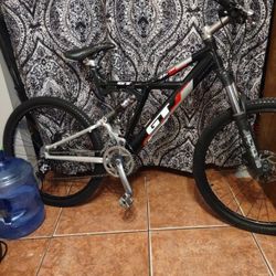 GT Dhi Race Mountain Bike 