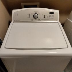 Kenmore Washer And Dryer In Good Condition