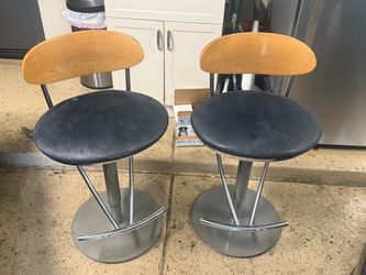 2 Bar Stools - Very Nice
