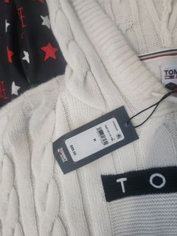 New Tommy jeans  sweater with hoodie for women