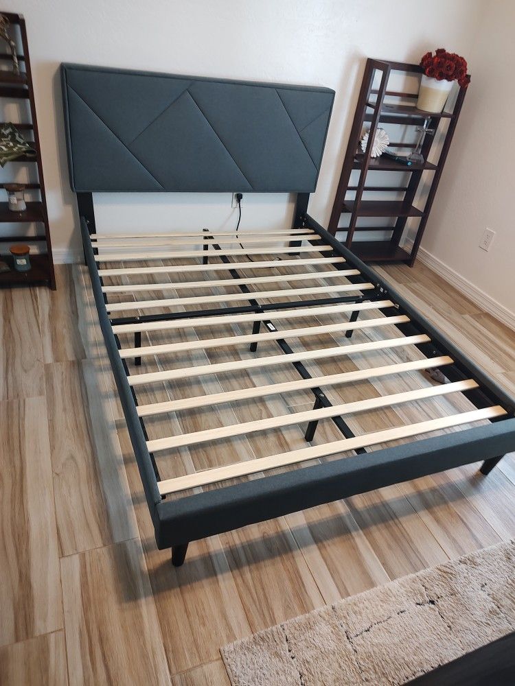 New Full Size Bed Frame 