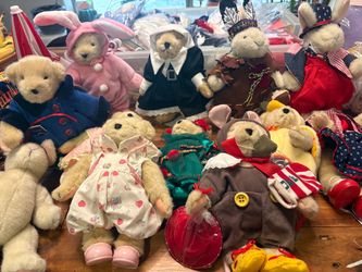 Muffy bear dress up collection