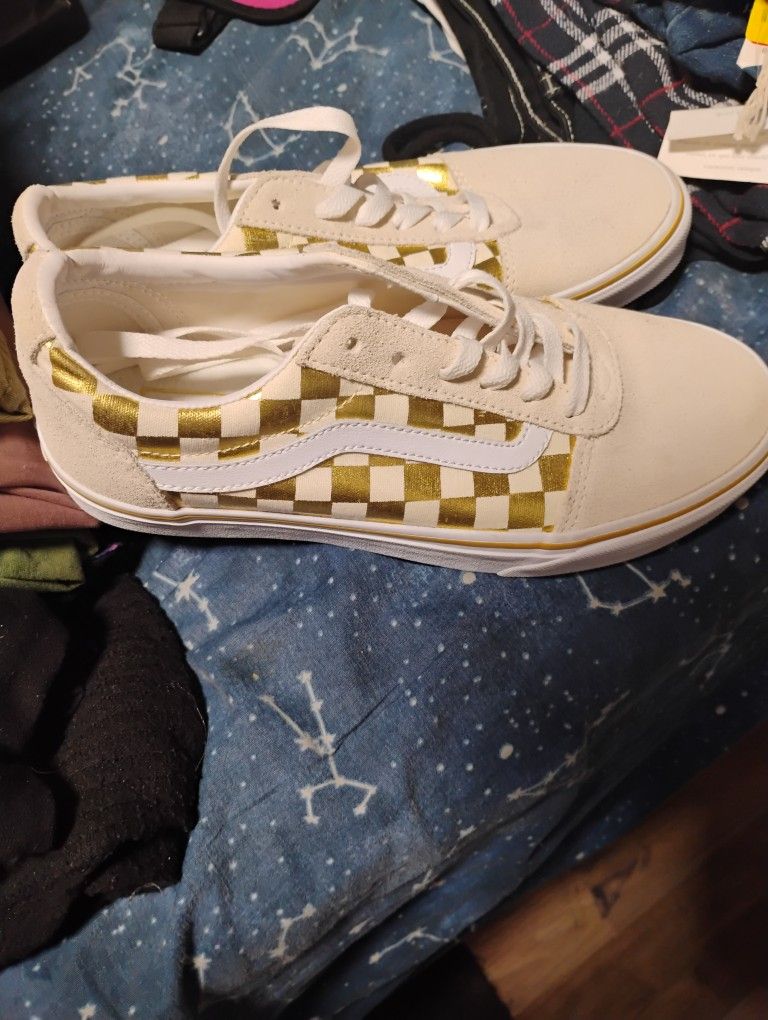 Creme And Gold Checkered Women's 8.5 Vans Sneakers New Without Box