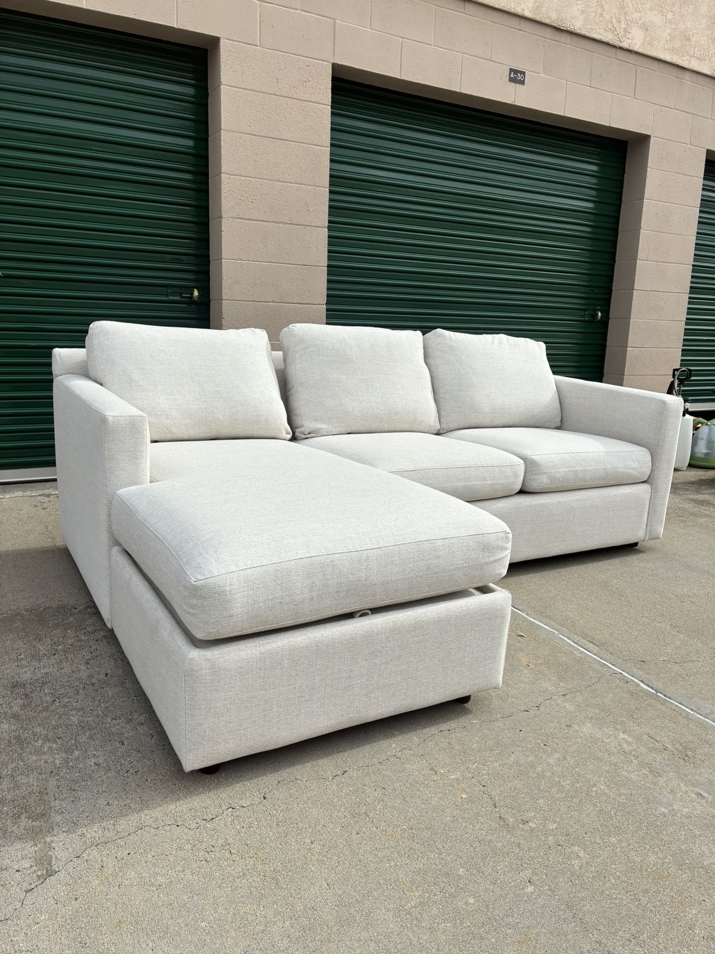 Crate & Barrell Reversible Chaise Couch With Storage 🛻Delivery Available🛻