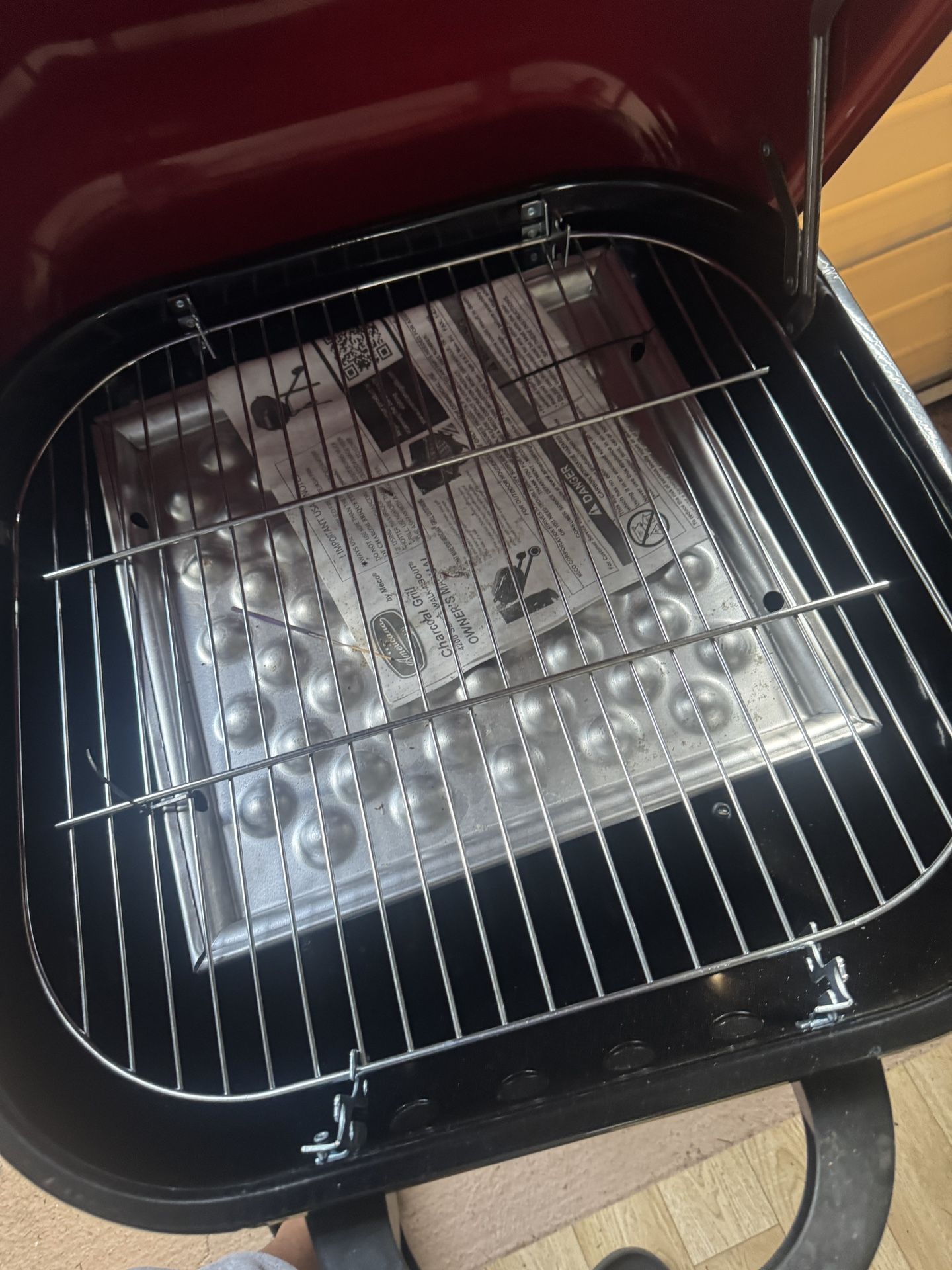 Portable Charcoal Grill β Small BBQ Cooker for Patio, Tailgate, Backyard | Clean Inside