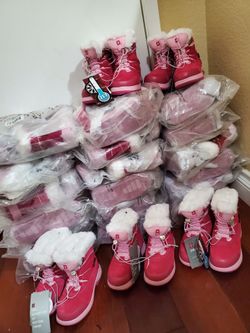 New Girls Snow Boots Size 6,7,8,9,10, & 11