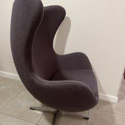 Fashionable Modern Egg Chair