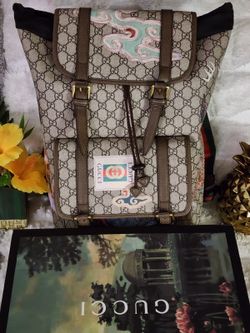 Gucci GG Supreme Backpack