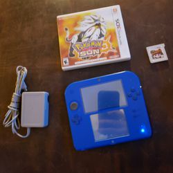 Nintendo 2ds With Charger Bundle With Pokemon Sun And Mario 3d Land
