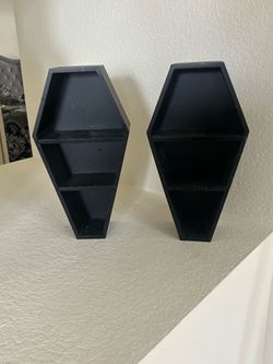 Coffin shelves