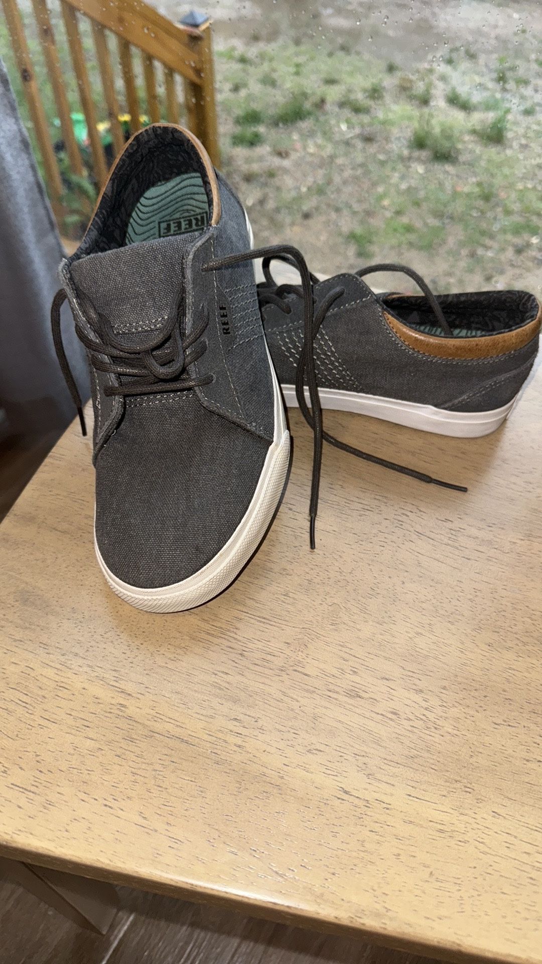 New Reef Men's Gray Casual Sneakers