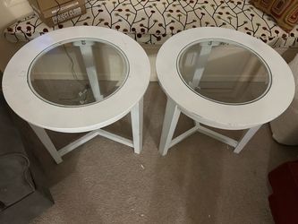 Round Elegant Glass Top End Table, Side Table, Set of 2, White Modern End Table, Night Stand, Bedside Table, for Small Spaces, Study, Dorm, Living Roo