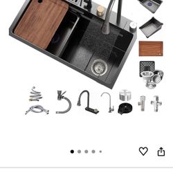 BRAND NEW KITCHEN WATERFALL SINK