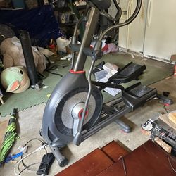 Schwinn 470 Elliptical 