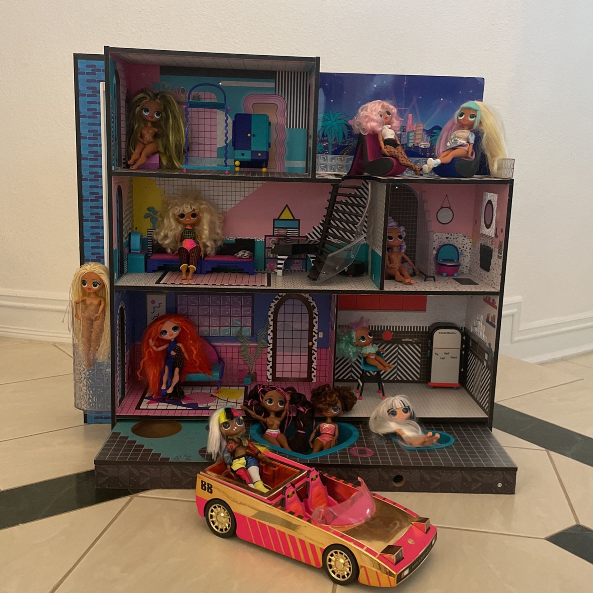 LOL Surprise Omg House & Dolls Set & Car
