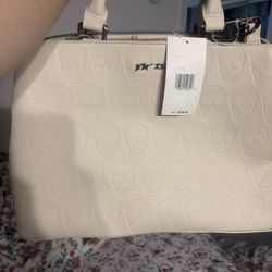 Betsey Johnson skull Purse 