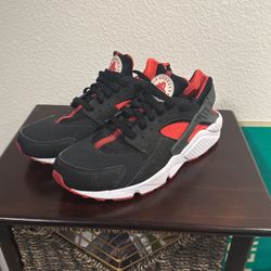 Nike Air Huaraches Bred Size 10.5 