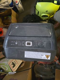 $250 obo Hisense 10k btu portable ac unit.