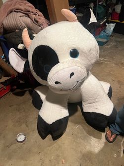 Giant Stuffed Cow