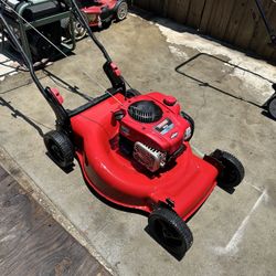 Craftsman Self Propelled Mower READ DESCRIPTION 