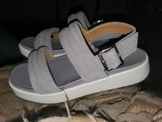 UGG BRAND NEW