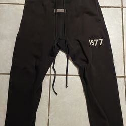 1977 essentials sweatpants