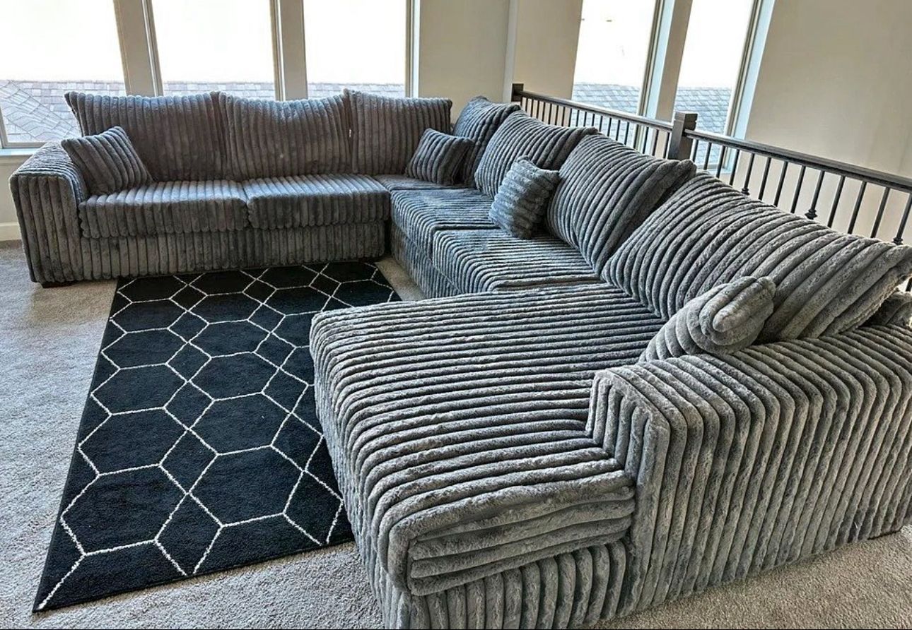 New Sectional In Box 📦 Sleeper Sectional Buy Now Pay Later $39 Down
