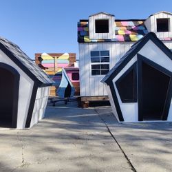 Dog House Black And White 