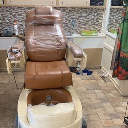 Lexor Luminous Pedicure Chair With Massager