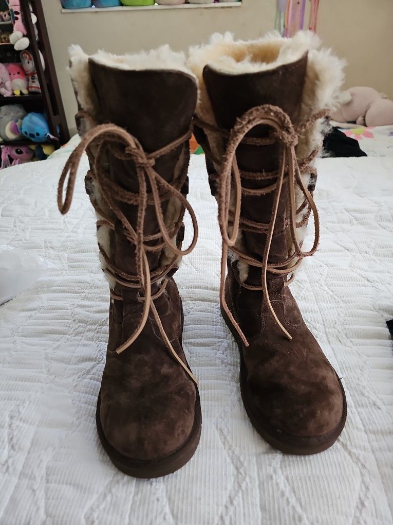 Ugg Winter Boots Size 8 To Woman For Thin Feet