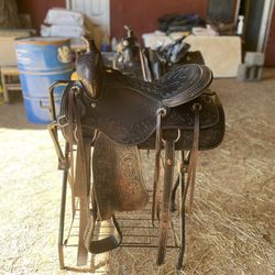 Black All Purpose Western Saddle With Headstall
