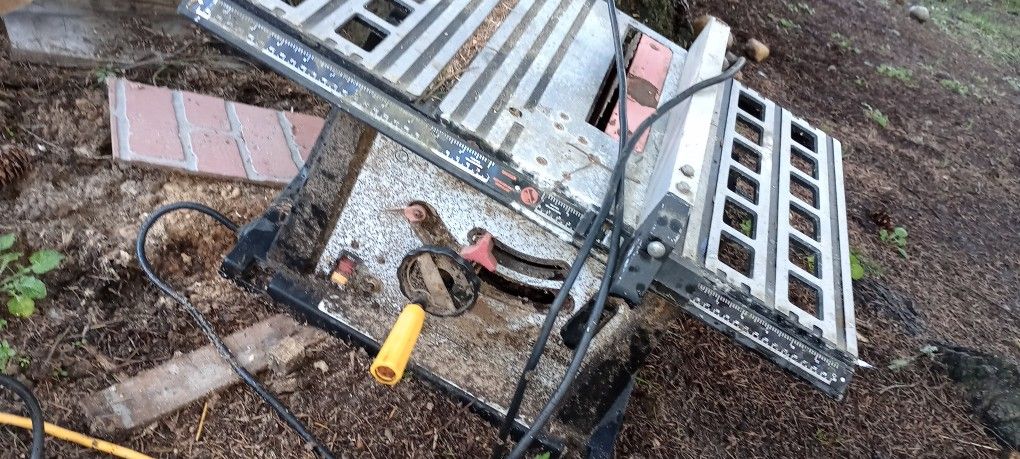 Chop Saw And Table Saw