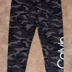 Calvin Klein Capris 