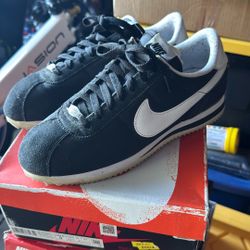 Nike Cortez Size 9