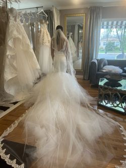Custom Made Wedding dress ( Never Worn)