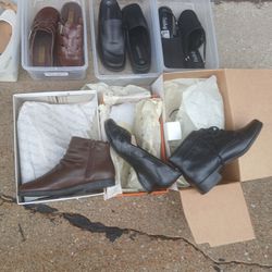 Assorted WOMANS shoes