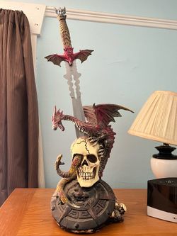 Mayan skull and dagger