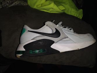 NIKE AIR MAX SIZE 11