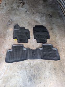Rav4 rubber mats 19-25