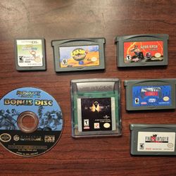 Gameboy games.. and 1 disc for game cube.