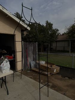 Metal Garden Arch 